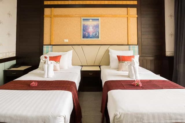 Deluxe Twin Room