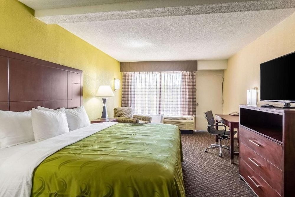 Clarion Hotel Central4