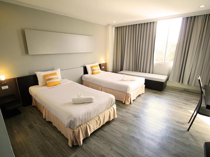 โรงแรมเทพนคร (Tepnakorn Buriram)1