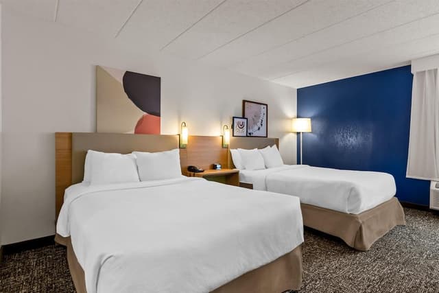 Room, 2 Double Beds, Accessible (Mobility & Hearing, Roll-In Shower)
