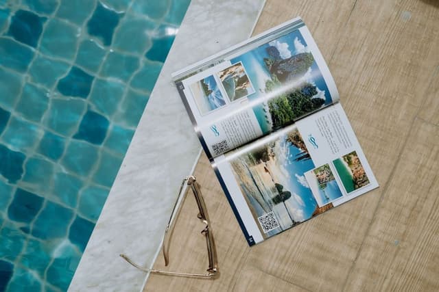 Deluxe Pool Access Room
