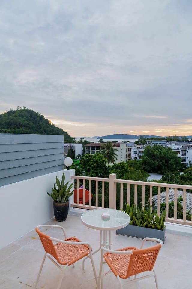 Deluxe Sea View