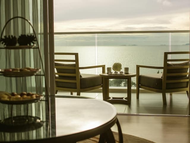 Executive Suite, 1 King Bed, Sea View