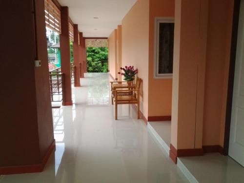 พีแอนด์พี เพลซ อพาร์ตเมนต์ กาญจนบุรี (P and P Place Apartment Kanchanaburi)2