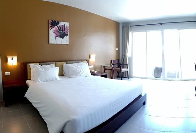 Deluxe King Room