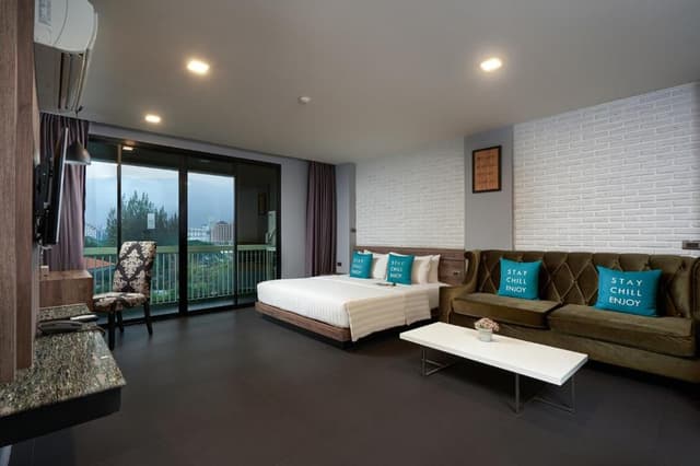 2 Bedroom Family Suite Mountain View