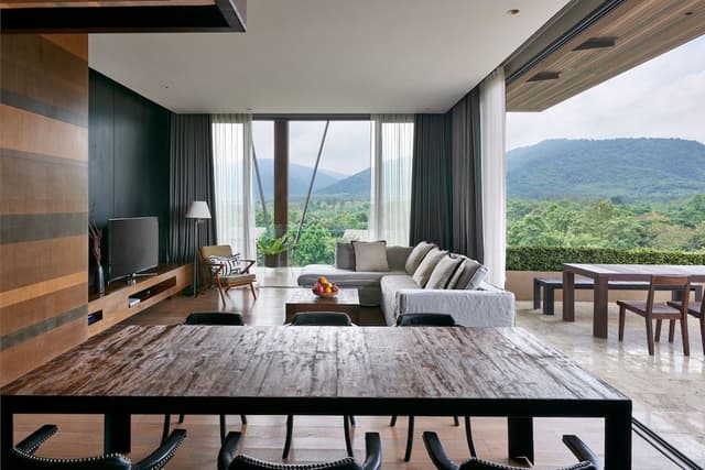 2 Bedroom Suite with Private Pool