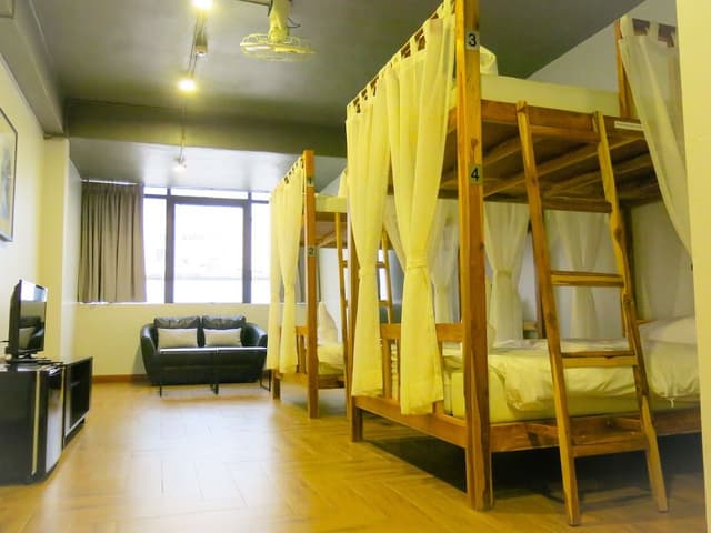 Private room with 4 beds & private bathroom