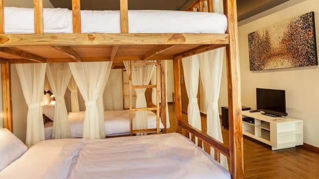 Private room with 4 beds & private bathroom
