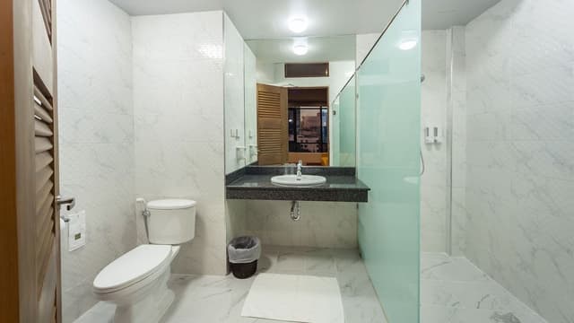 Private room with 4 beds & private bathroom