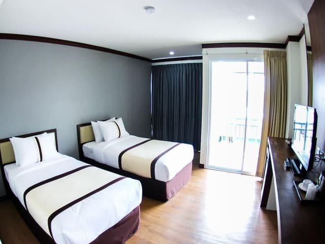 Deluxe Twin Room