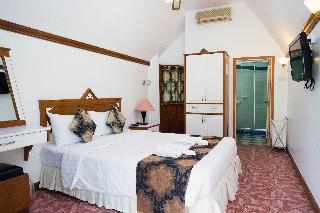 โรงแรม ปราสาท ฮาวเชาว์ บีช รีสอร์ท (Castle Howchow Beach Resort Hotel)4