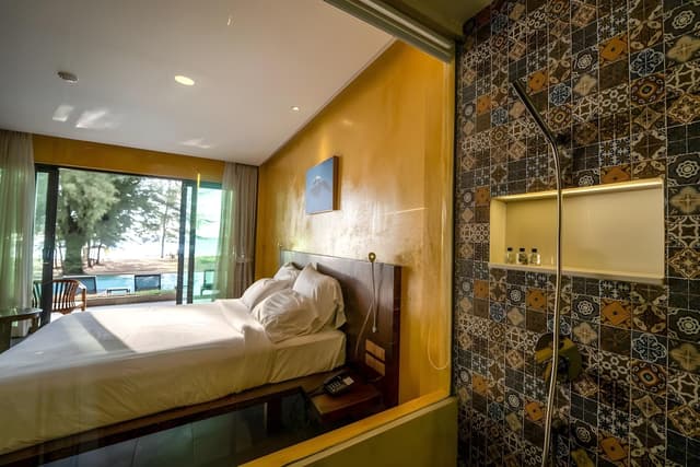 Beachfront Pool Access