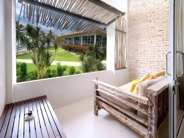 Partial Ocean View Suite