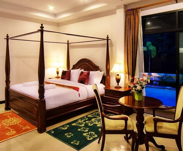 Executive Room