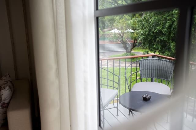 Deluxe Plantation Room