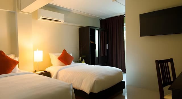 Studio Room