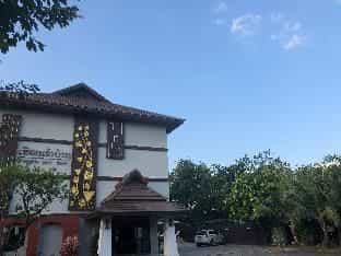 Huen Jao Ban Hotel Huen Jao Ban Hotel