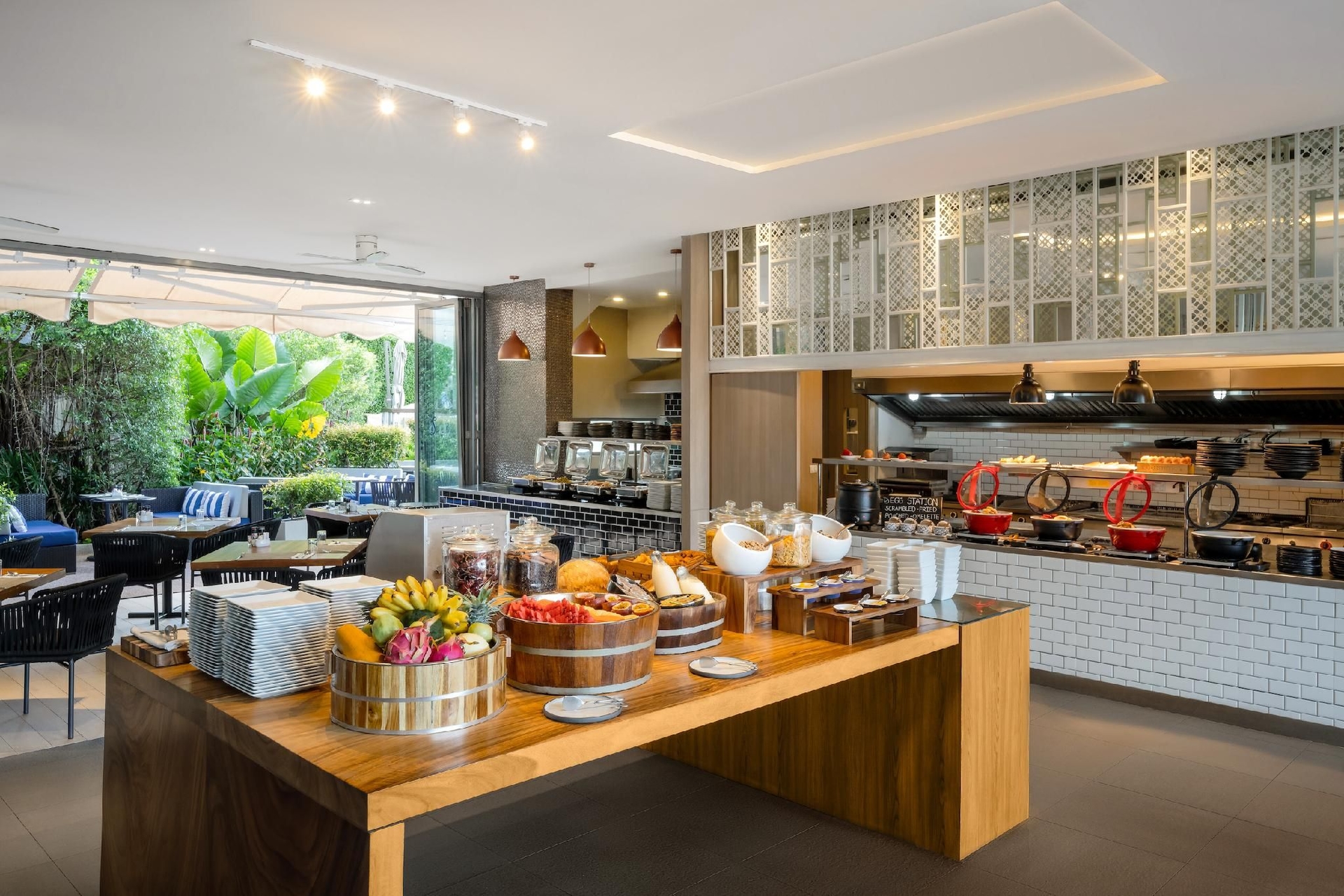 โรงแรมอันดามัน บีช ภูเก็ต - แฮนด์ริตเทน คอลเลกชัน (Andaman Beach Hotel Phuket - Handwritten Collection)3