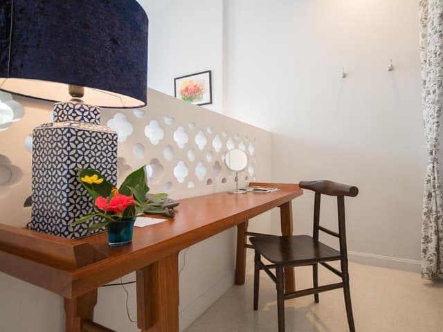 Junior Suite with Bathtub