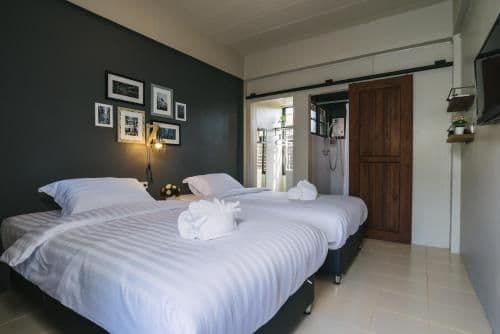 Standard Twin Room