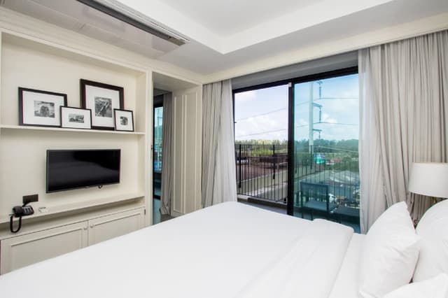 One Bedroom Suite