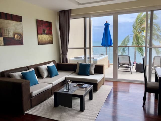 Jacuzzi Suite
