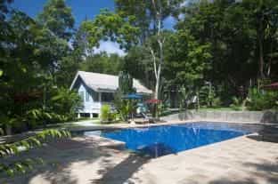 Monoceros Resort Monoceros Resort