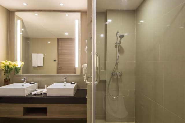 Superior Room, 2 Twin Beds, Non Smoking, City View