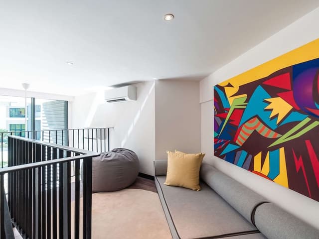 2 Bedroom Loft with Water (a double bed in first bedroom, a single bed in second bedroom)