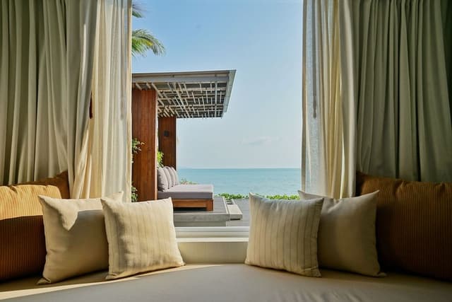 Celes Beachfront Pool Suite