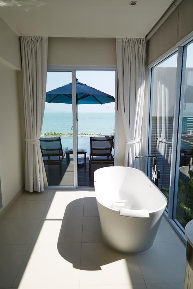 Beachfront Pool Villa