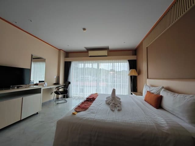Deluxe Room, 1 Double or 2 Twin Beds