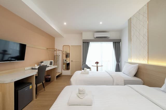 Deluxe Twin Room