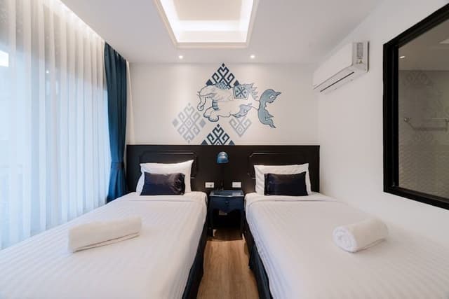 Standard Twin Room