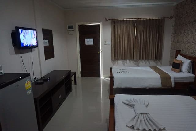 Basic Twin Room