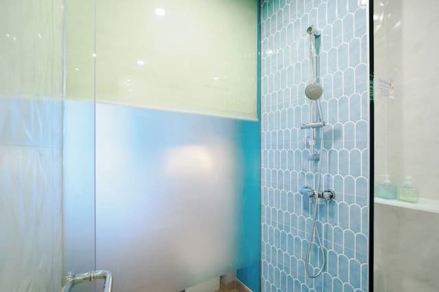 Bay Room