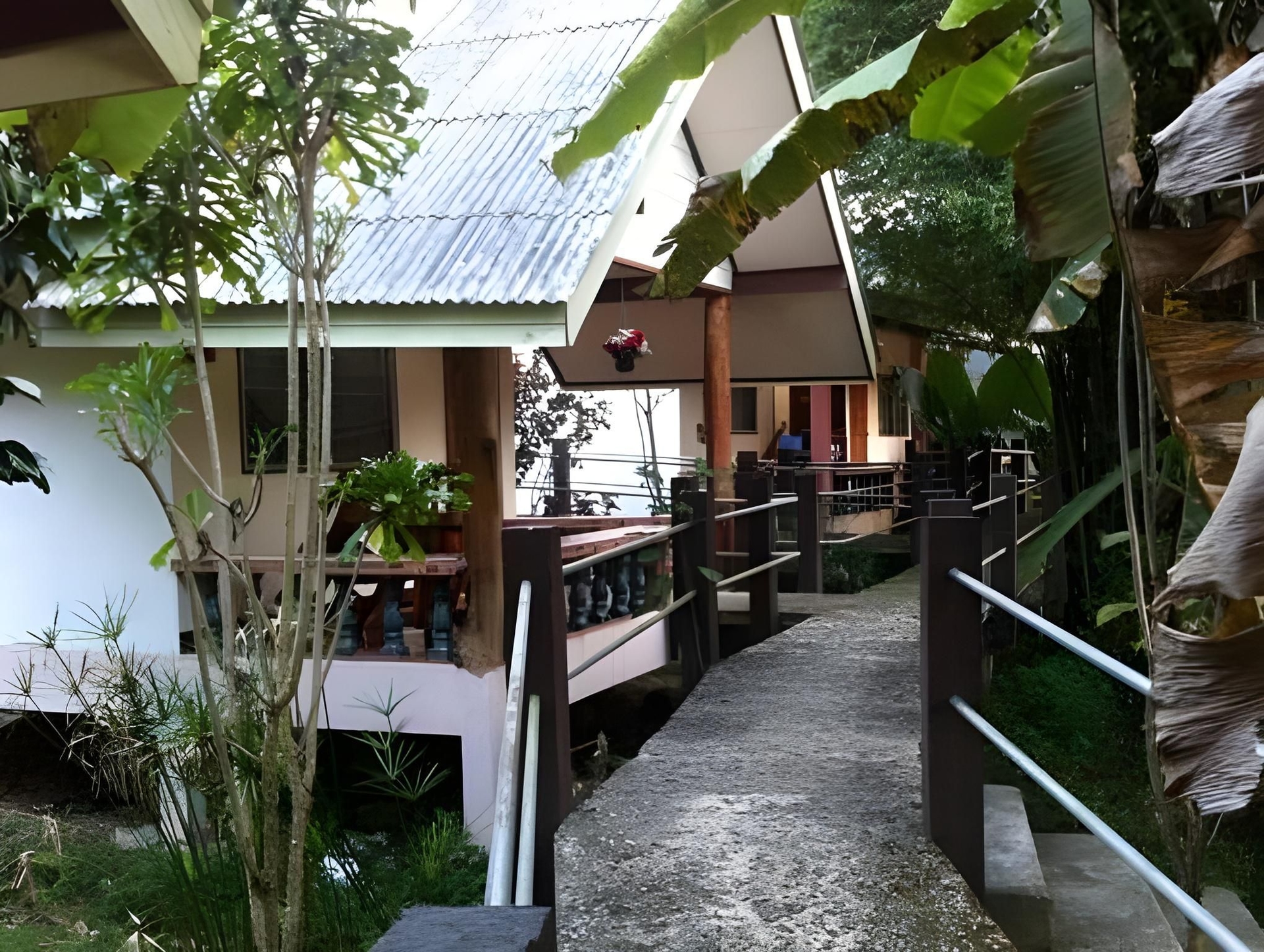 ทรัพย์ทวี รีสอร์ท (Subtawee Resort)3