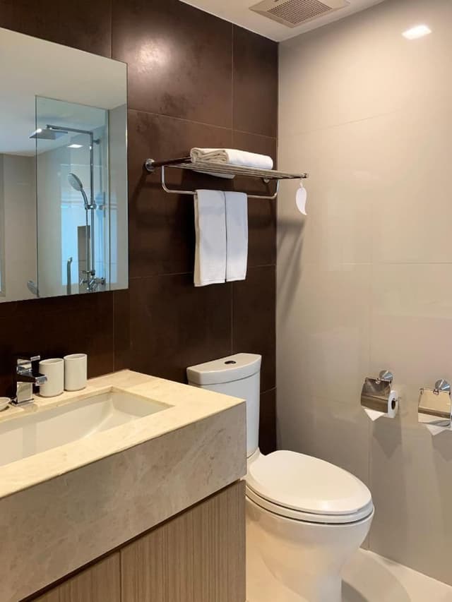Executive Studio Room with King-Size Bed