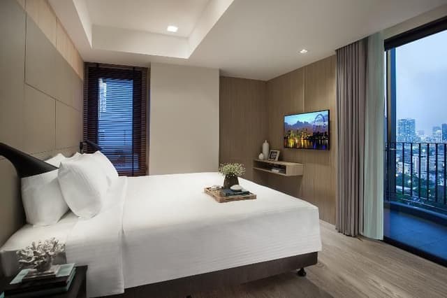 DOUBLE PREMIER ONE BEDROOM