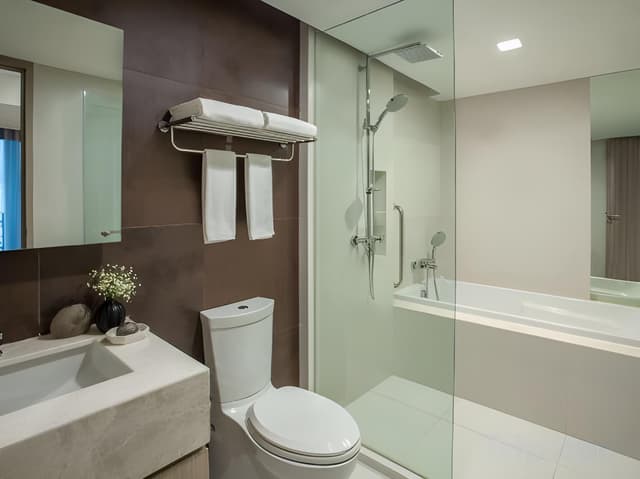 Executive Studio Room with King-Size Bed