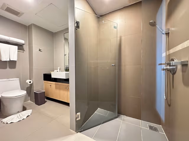 One Bedroom Suite