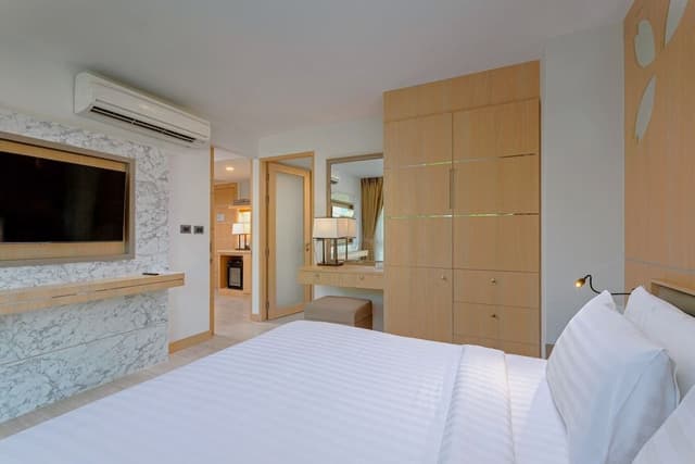 One Bedroom Suite