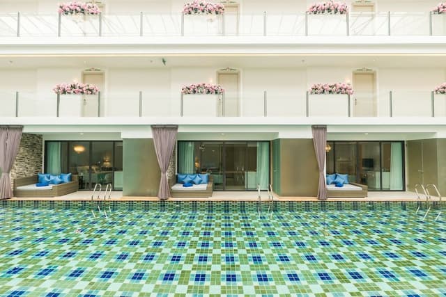 Deluxe Double Room, Pool Access