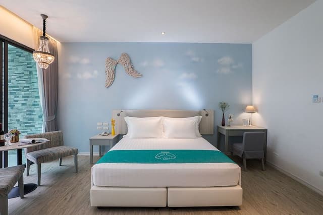 Deluxe Double Room, Pool Access