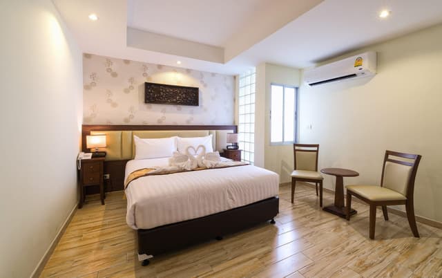 Deluxe Double or Twin Room