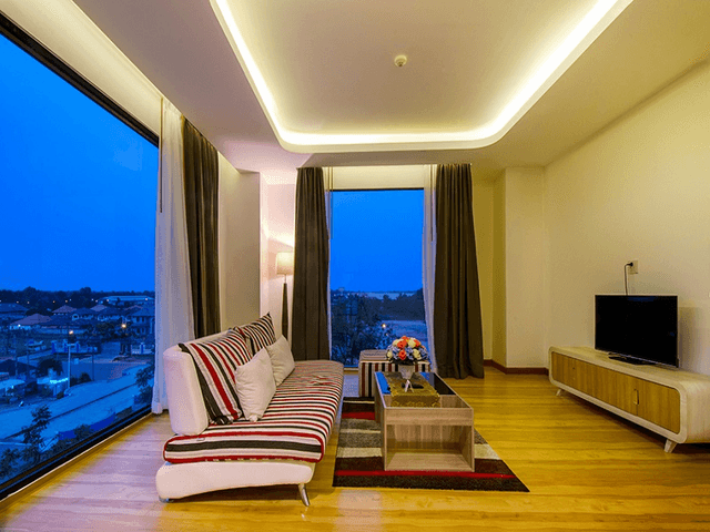 River Paradise Suite Room