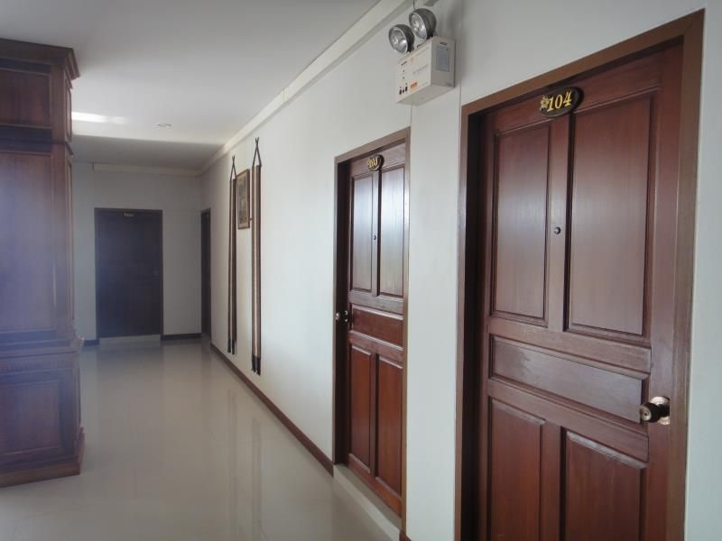 โรงแรมดาหลา รีโนเทล (Dalha Renovtel Hotel)1