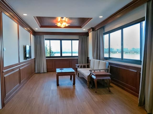 Junior Suite, River View
