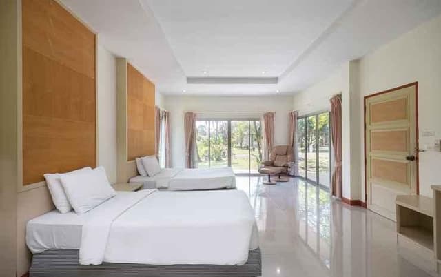2 Bedroom